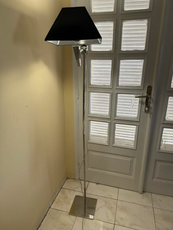 Lampe sur pied